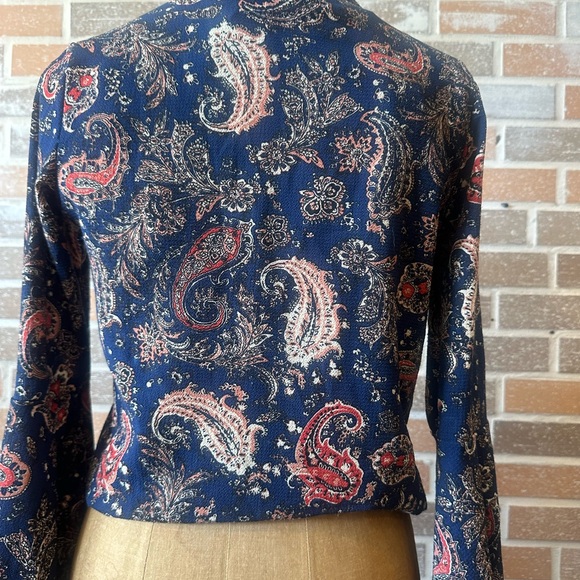 Top - Picture 4 of 6